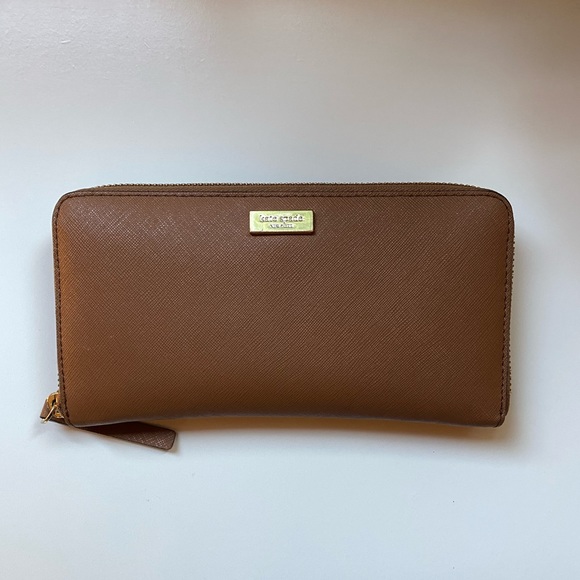 Kate Spade Wallet - Picture 1 of 6